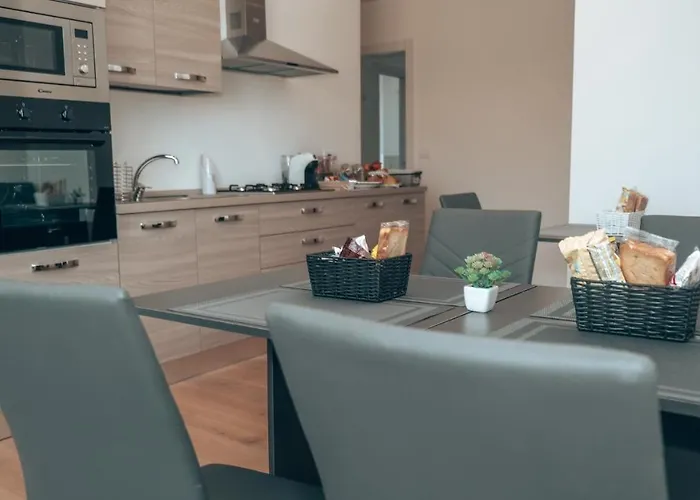 Guesthouse AschenezAlbergo